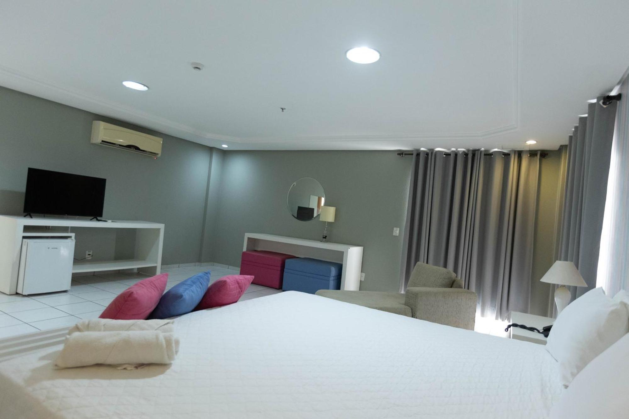 Hits Pantanal Hotel Aeroporto Варзеа-Гранди Экстерьер фото