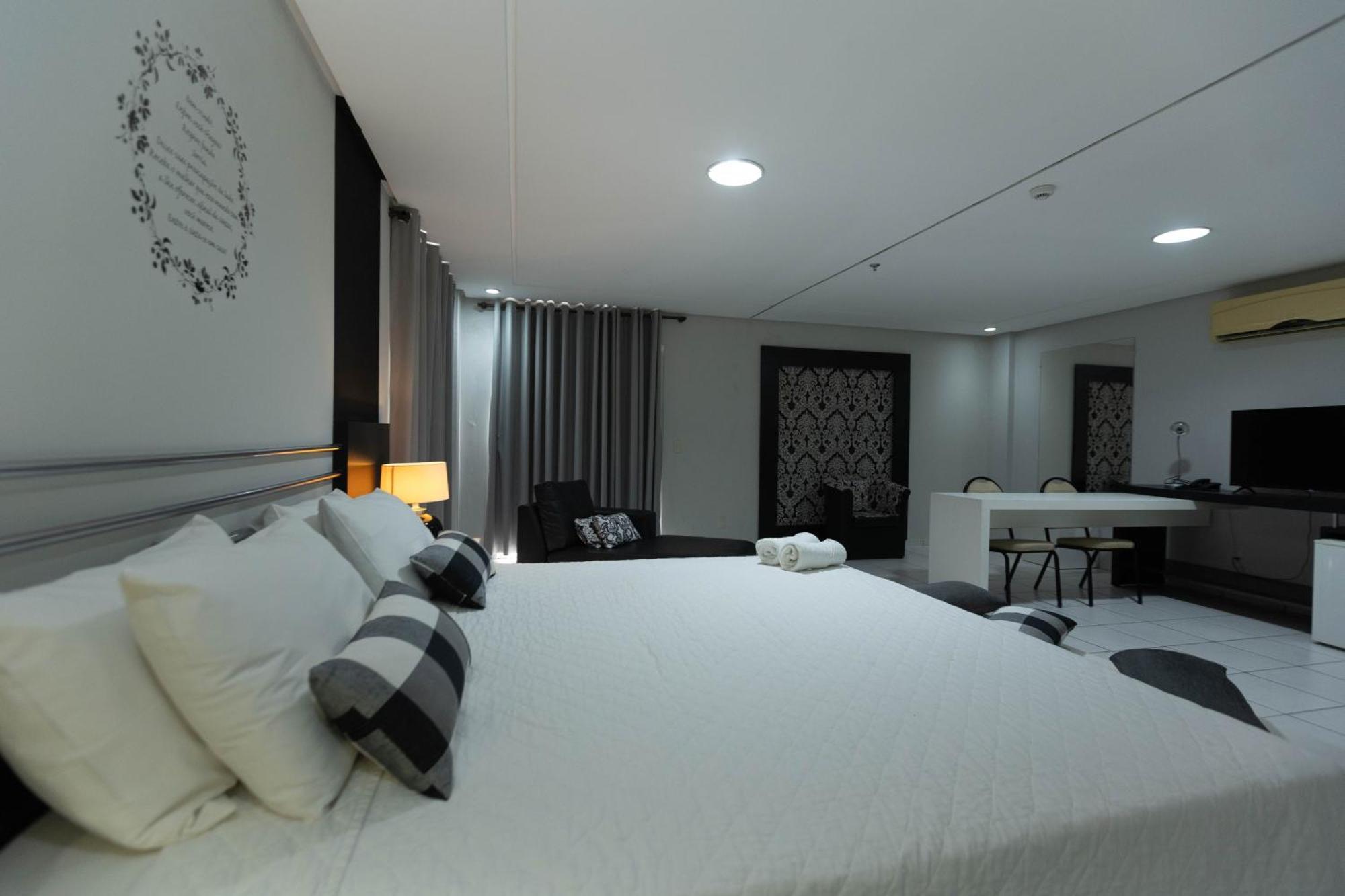 Hits Pantanal Hotel Aeroporto Варзеа-Гранди Экстерьер фото