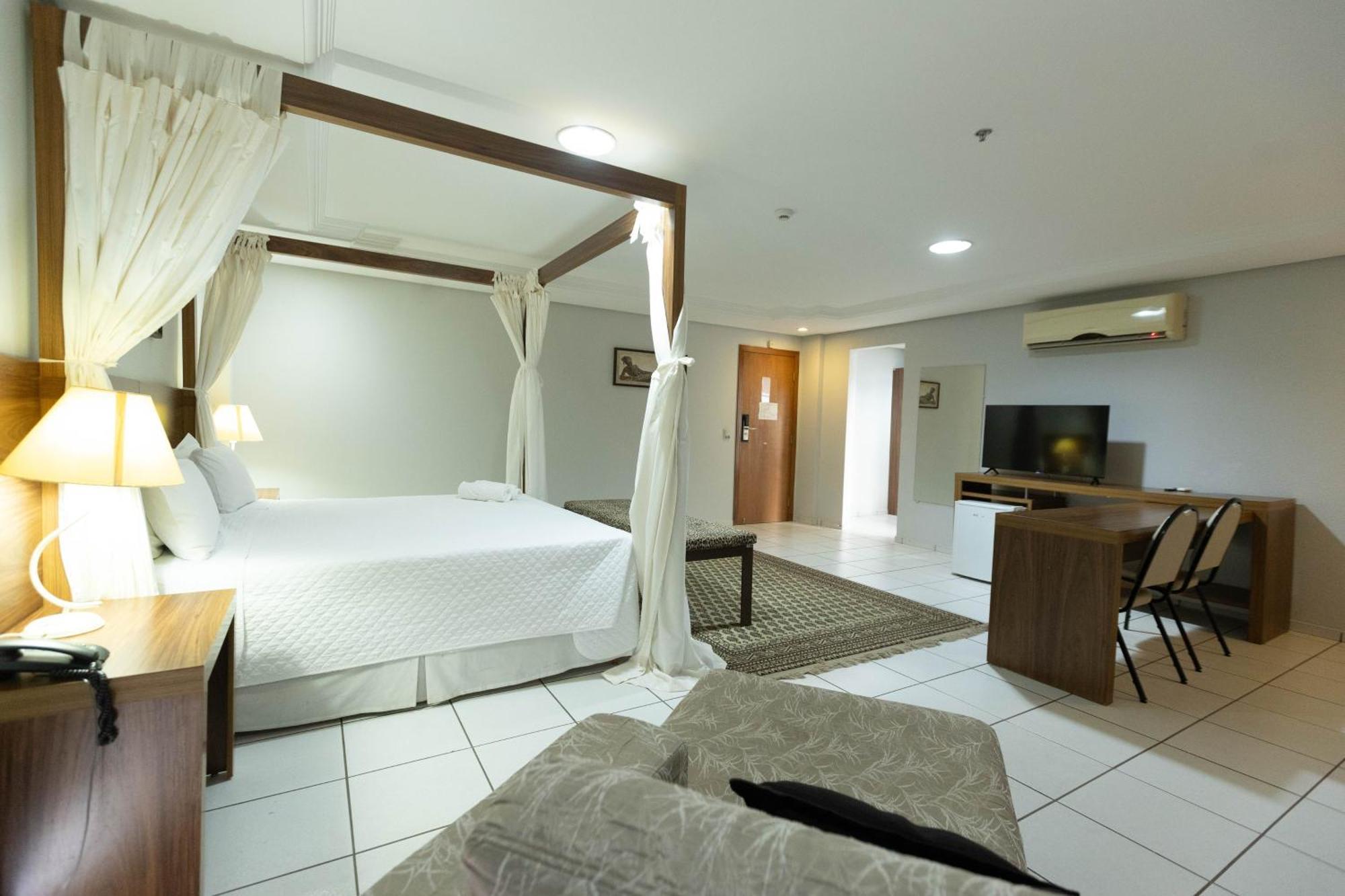 Hits Pantanal Hotel Aeroporto Варзеа-Гранди Экстерьер фото