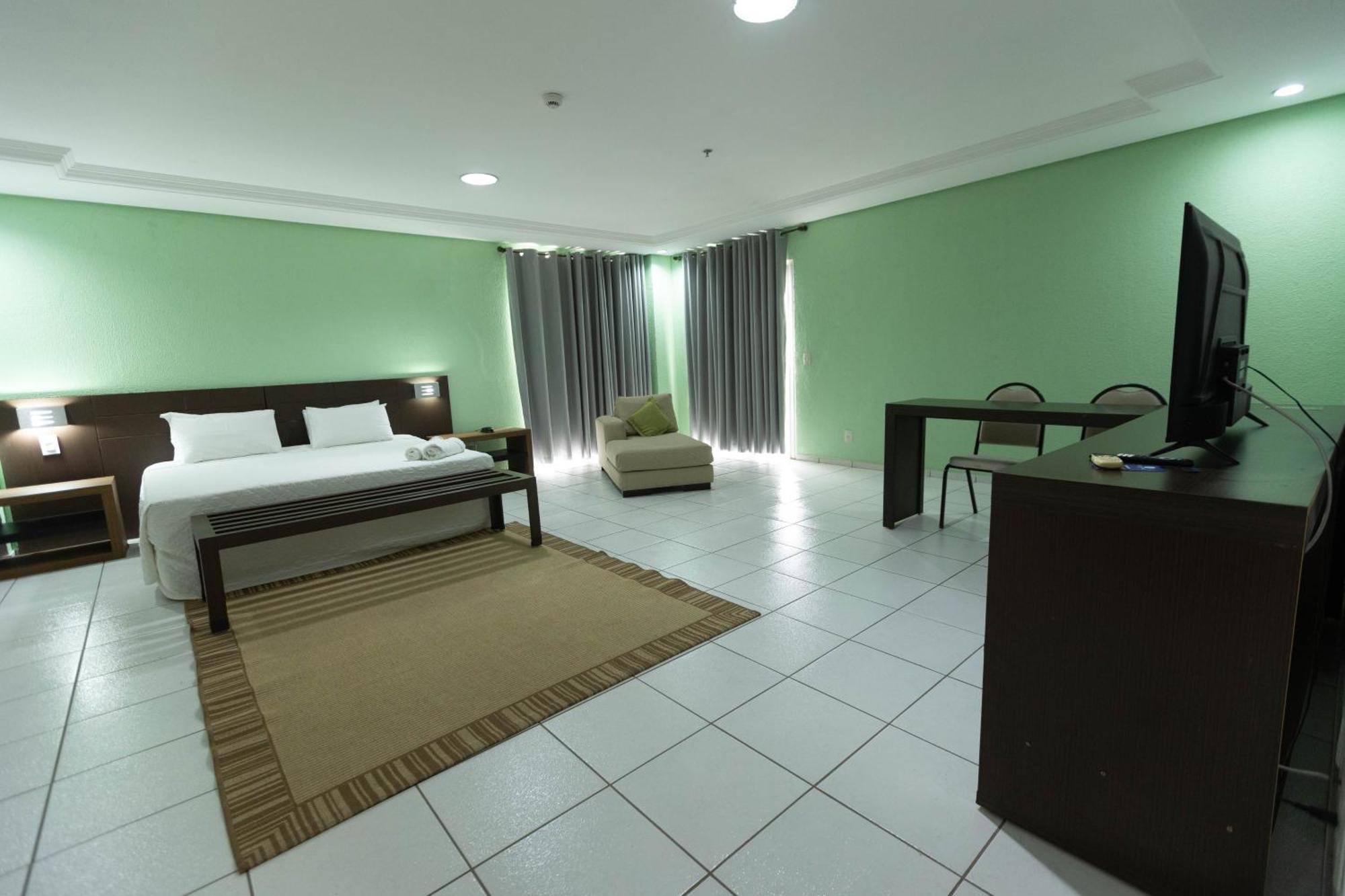Hits Pantanal Hotel Aeroporto Варзеа-Гранди Экстерьер фото