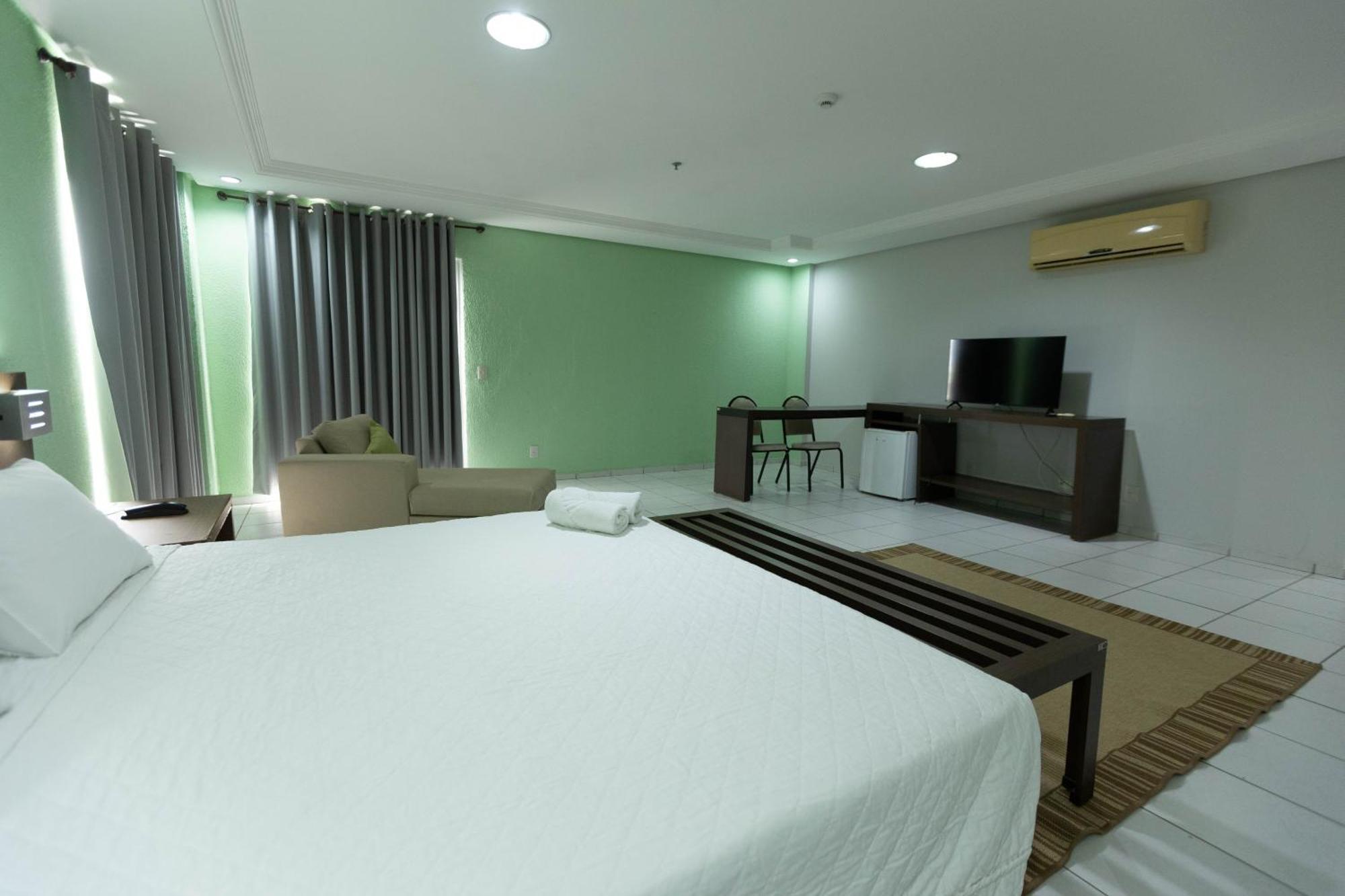 Hits Pantanal Hotel Aeroporto Варзеа-Гранди Экстерьер фото