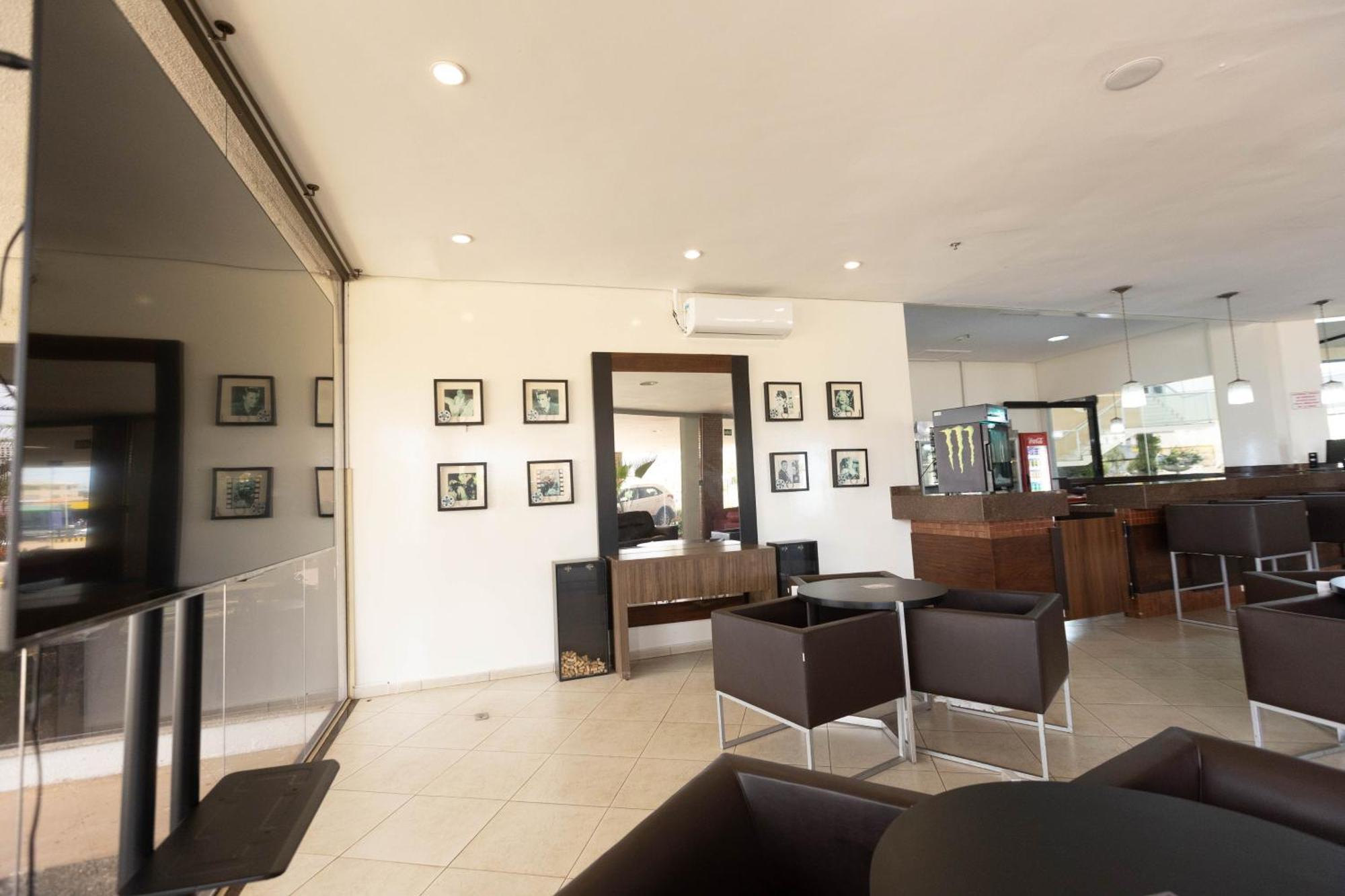 Hits Pantanal Hotel Aeroporto Варзеа-Гранди Экстерьер фото